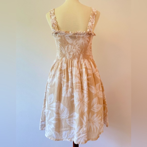 GAP Smock Palm Print Sundress - Picture 4 of 9